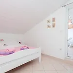 Lili Podgora (Split-Dalmatia)