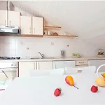 Lili Lägenhet *
