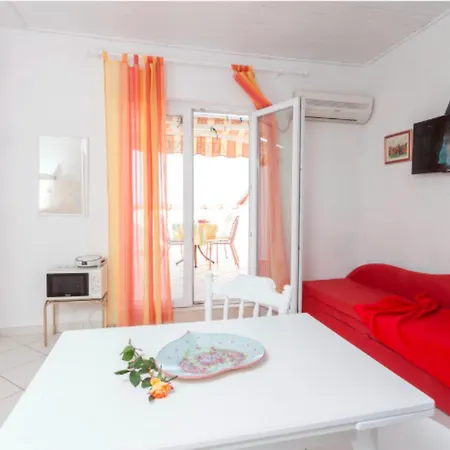 Lili Appartement Podgora