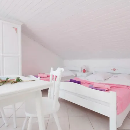 Lili